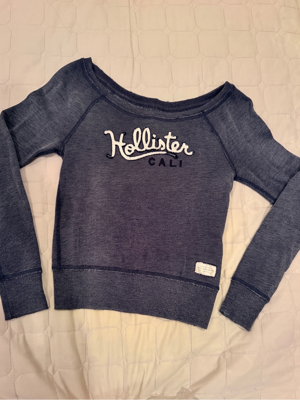Hollister Off-the-Shoulder Sweatshirt in Navy Blue with White Logo
